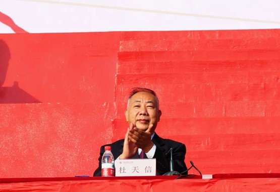 https://www.hnnvc.edu.cn/__local/4/D9/AE/0F073F91EF1F58C20F1B589B526_7B28D898_9F68.jpg